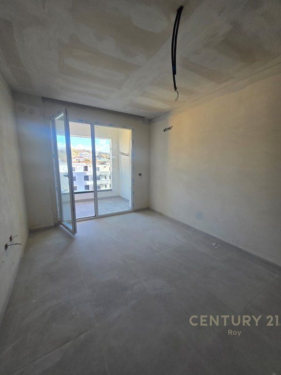 SHITET APARTAMENT 1+1+POST PARKIMI , PRANE HOTEL PREMIUM NE GOLEM !!! 110,000 €