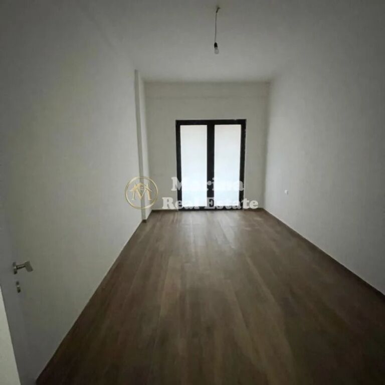 Qera | Apartament 2 + 1 | Kompleksi ARLIS — Farmacia 10 | 650 €/muaj