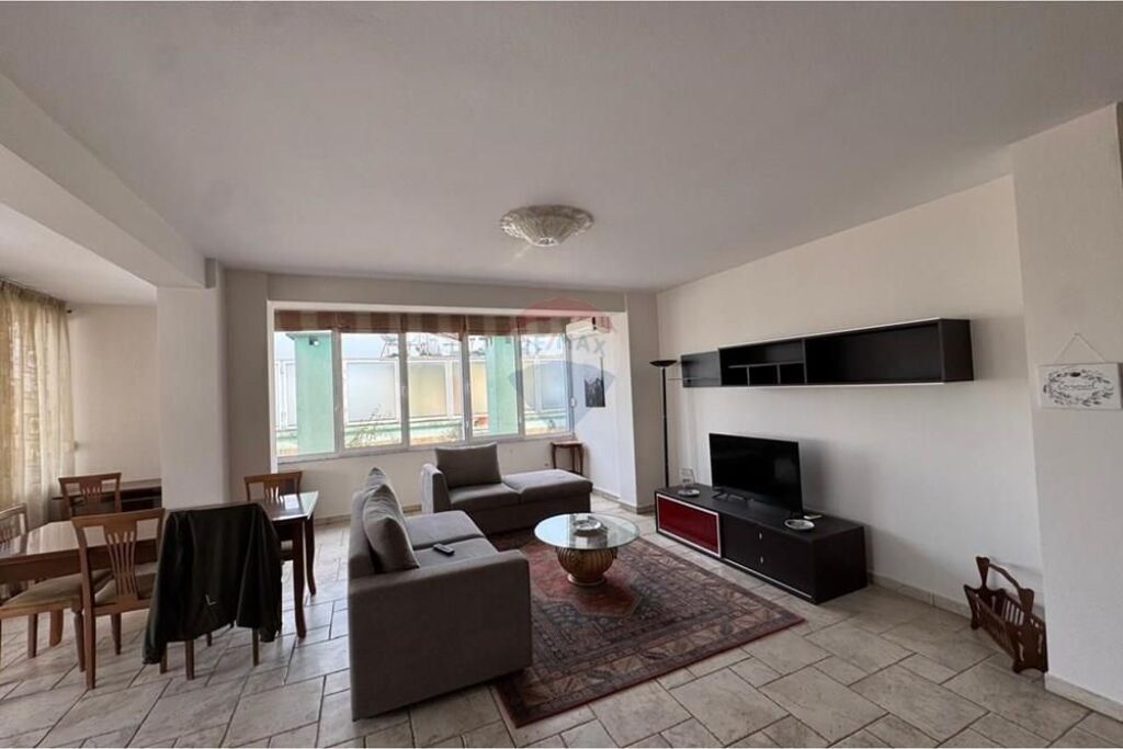 Apartament - Për Shitje - Sheshi Willson, Tiranë(ID: 530601001-165)