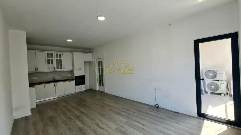 ZYRE ME QIRA 64 M2 PORCELANI 45.000 LEKE