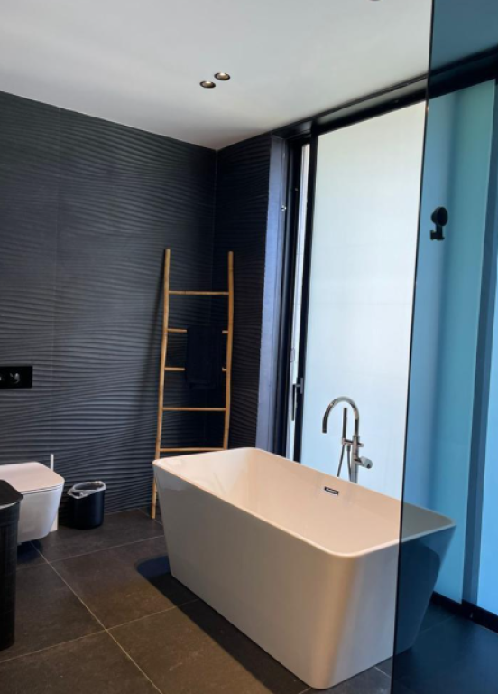 Vilë Individuale për Shitje – Liqeni i Farkës  ✅