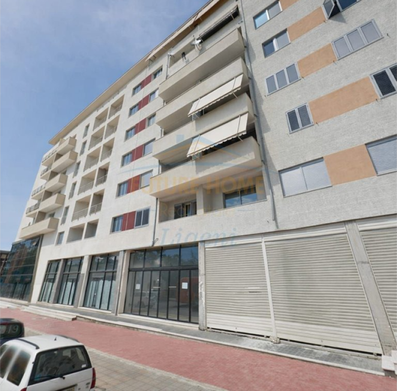 Shitet, Apartament 2+1, Kinostudio, Tiranë LI67425