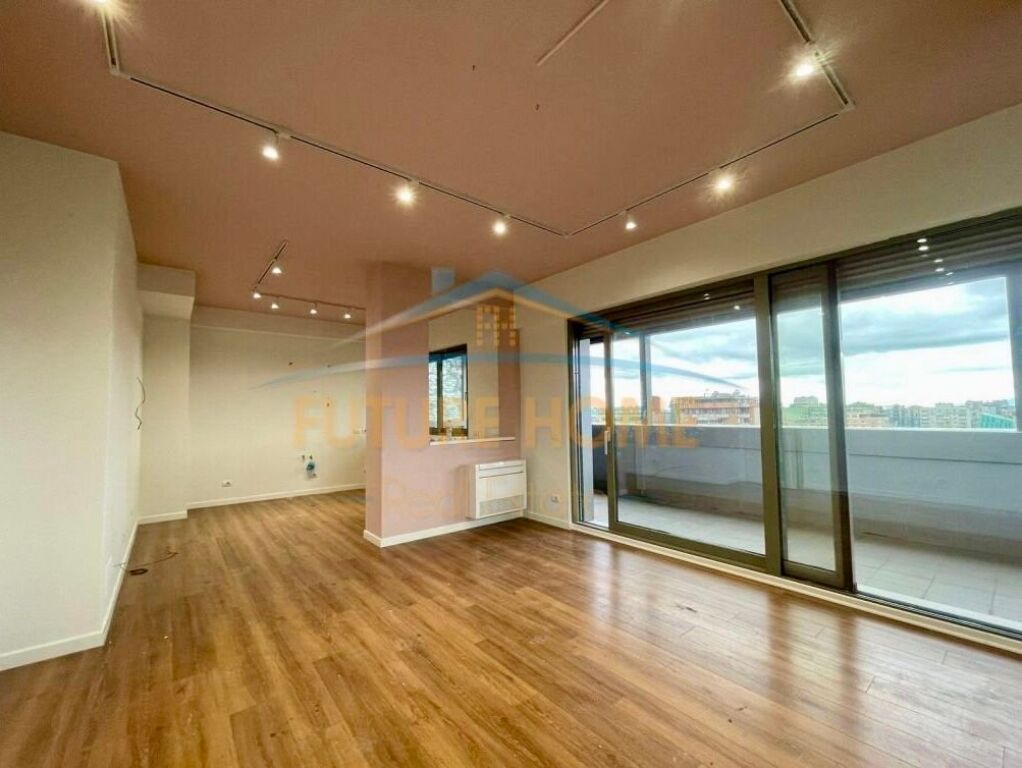 Affitto, Locale Commerciale, Bllok