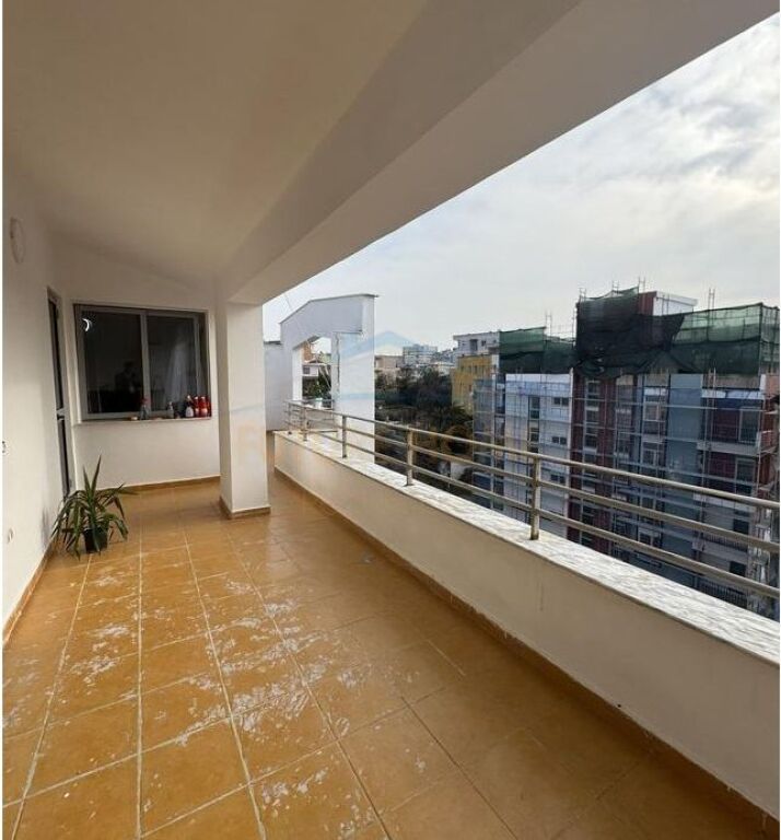 For sale, 2+1 Apartment, Thesarit Street, Fresk