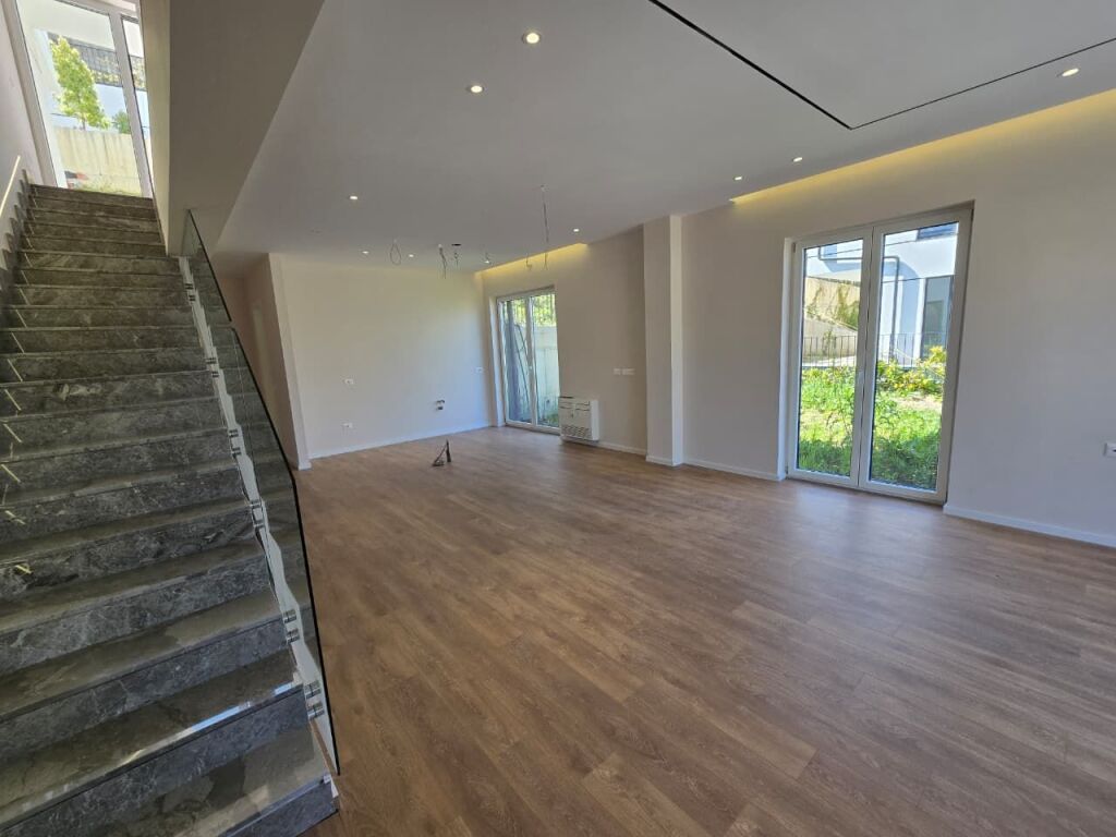 Villa for Rent in Residential Complex, Dry Lake, Tirana