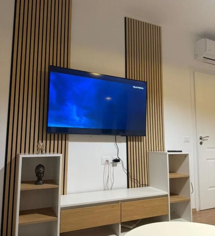 Affitto | Appartamento 2 + 1+2 | Astir | 550 €/mese