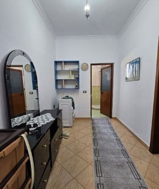 Shesim apartament 1+1 me dy ballkone