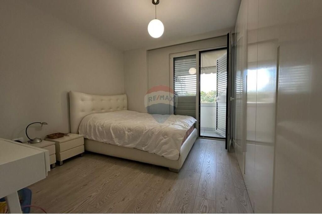 Super apartament 3+1 per shitje tek Stadiumi Air Albania