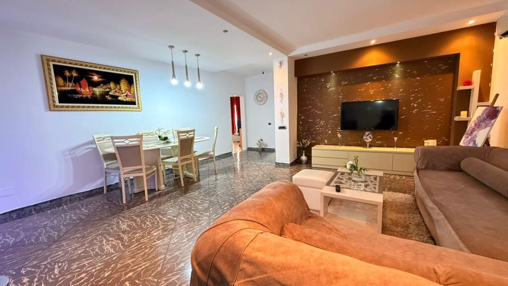 Apartment 2+1 for rent – Kristal Center, Tirana