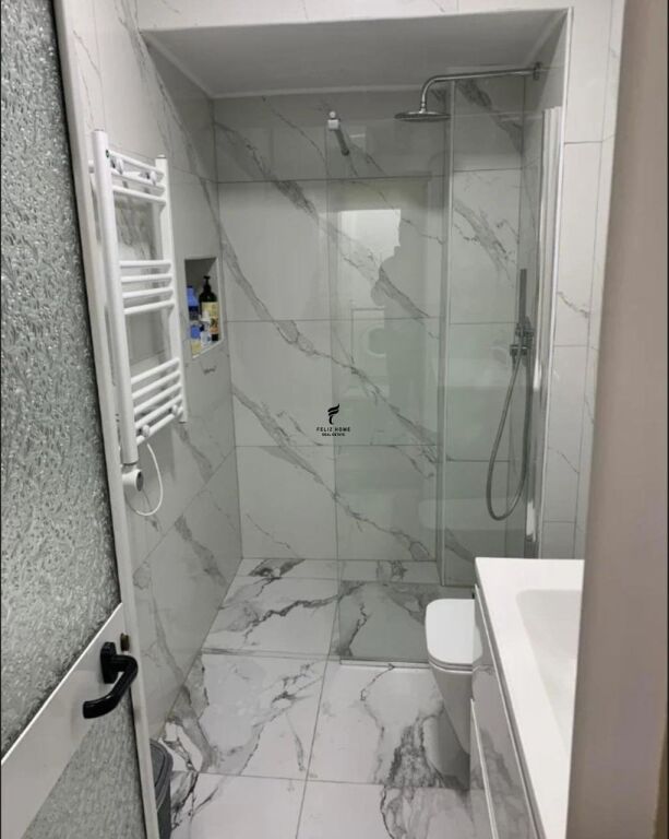 APARTAMENT ME QERA 1+1 RRUGA BARDHYL 45.000 LEKE FH-68862