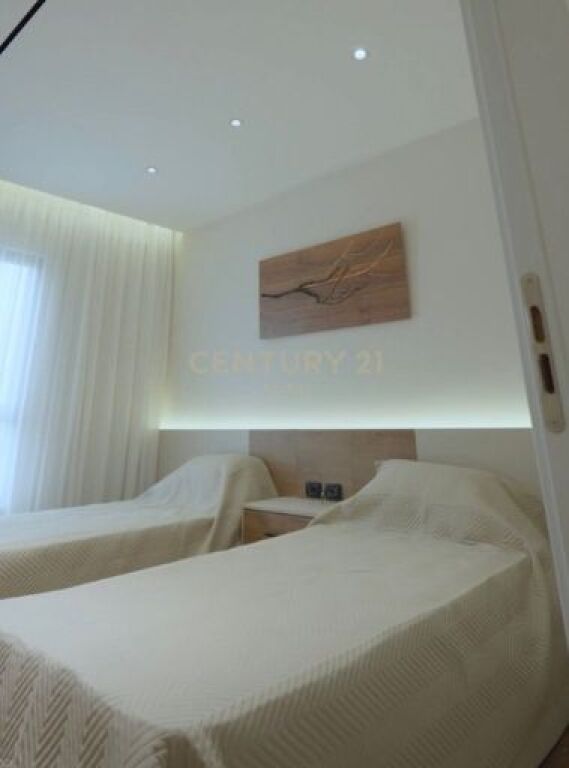 SHITET APARTAMENT 2+1+ GARDEROBE