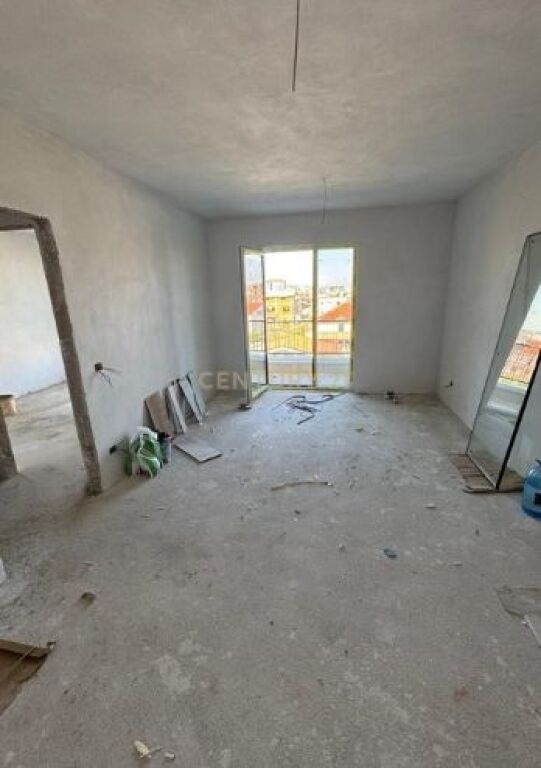 VENDESI APPARTAMENTO 1+1