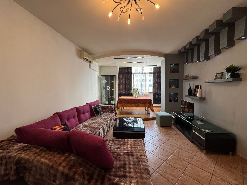 Japim me qira 1+1 pranë Delijorgjit