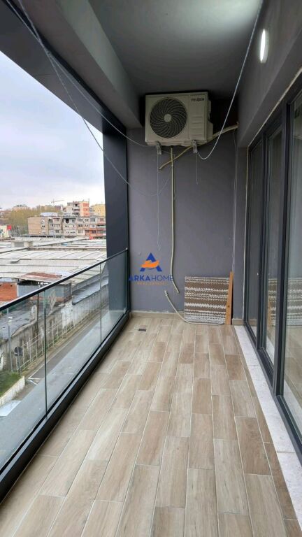 AFFITTASI APPARTAMENTO 2+1+BALCONE "5 MAGGIO" 700 EURO