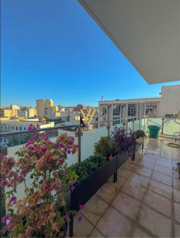 JEPET APARTAMENT 2+1+BLK ME QERA TE PROKURORIA 800 EURO