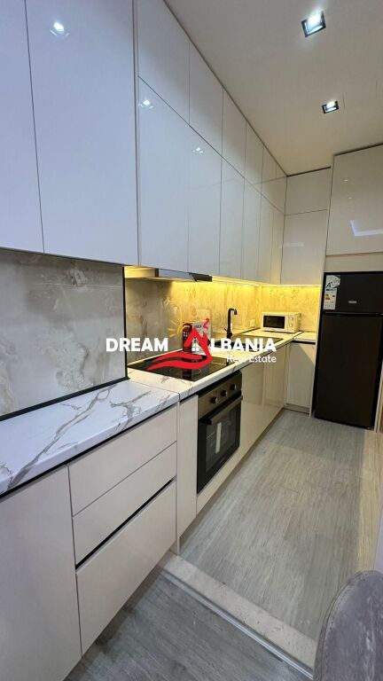 Affittasi appartamento 1+1 a Selvia vicino al liceo Partizani (ID 42111040)