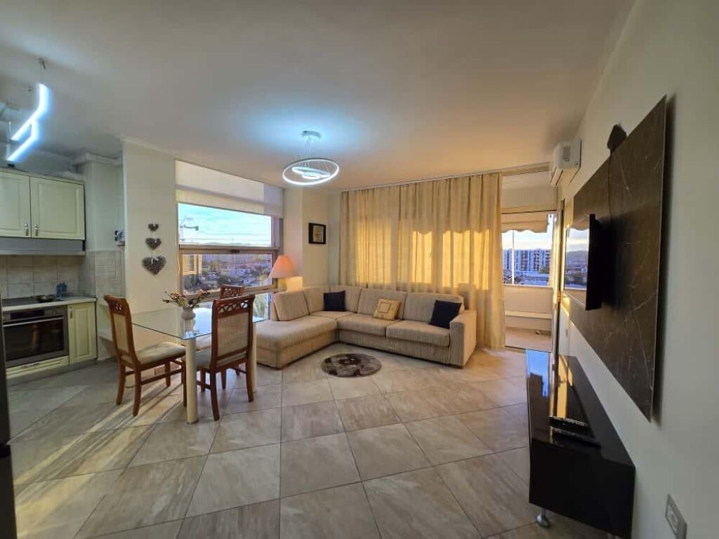 Super ap 1+1 ne laprake ( shkolla zonja e keshhilit te mire )