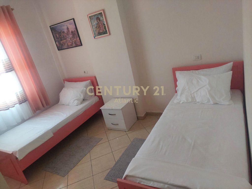 Apartament 2+1 për Qira , Plazh Hekurudha!