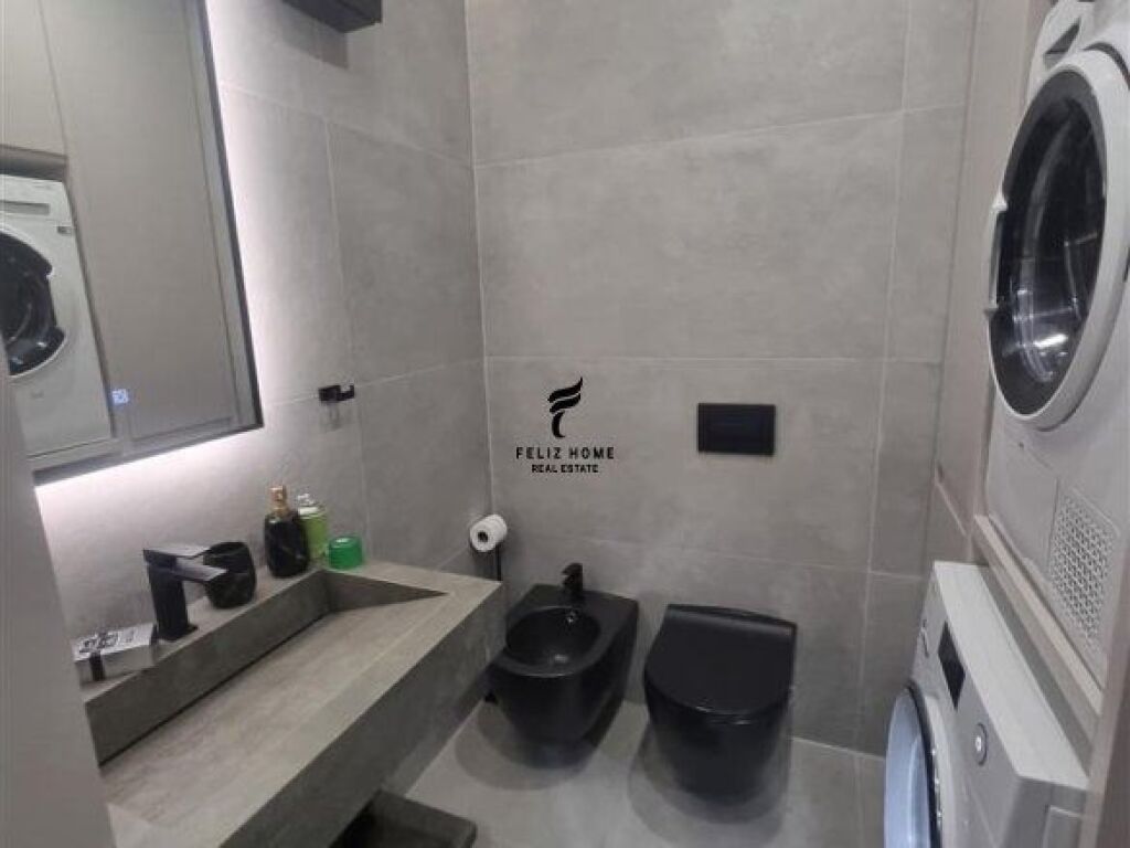 SHITET APARTAMENT 2+1+2 LIQENI ARTIFICIAL 450.000 EURO FH-68922