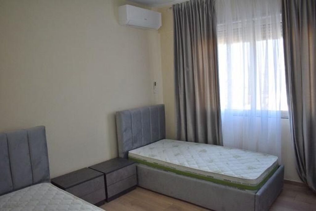 Apartament me qera 1+1 Globe