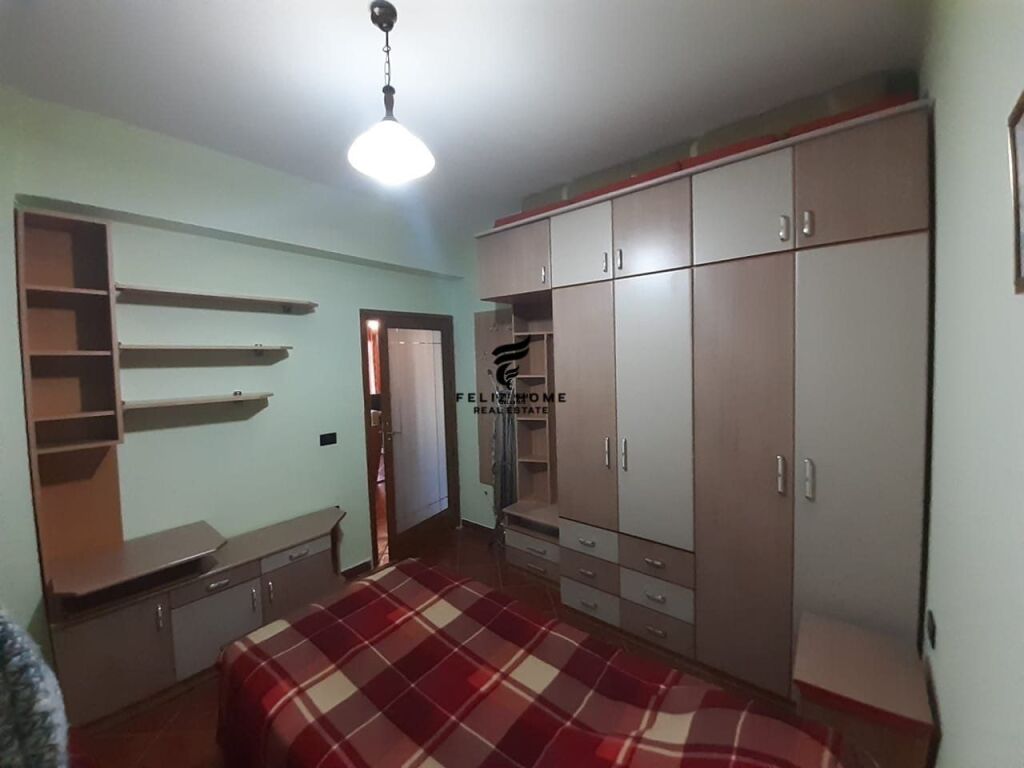 APARTAMENT ME QERA 2+1 RRUGA E KAVAJES 650 EURO FH-68935