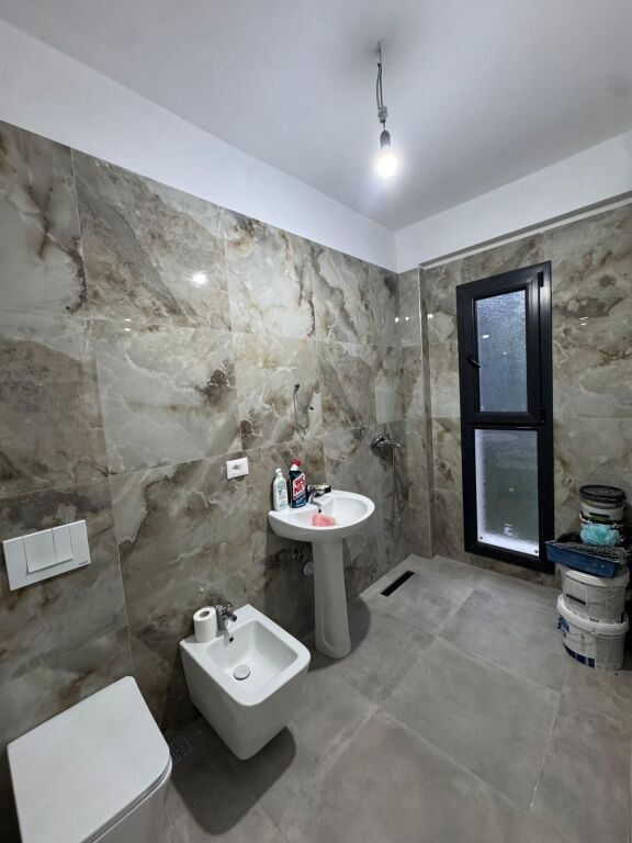 🏡Shitet Apartament 2+1+2🚾+bllk📍Porcelan