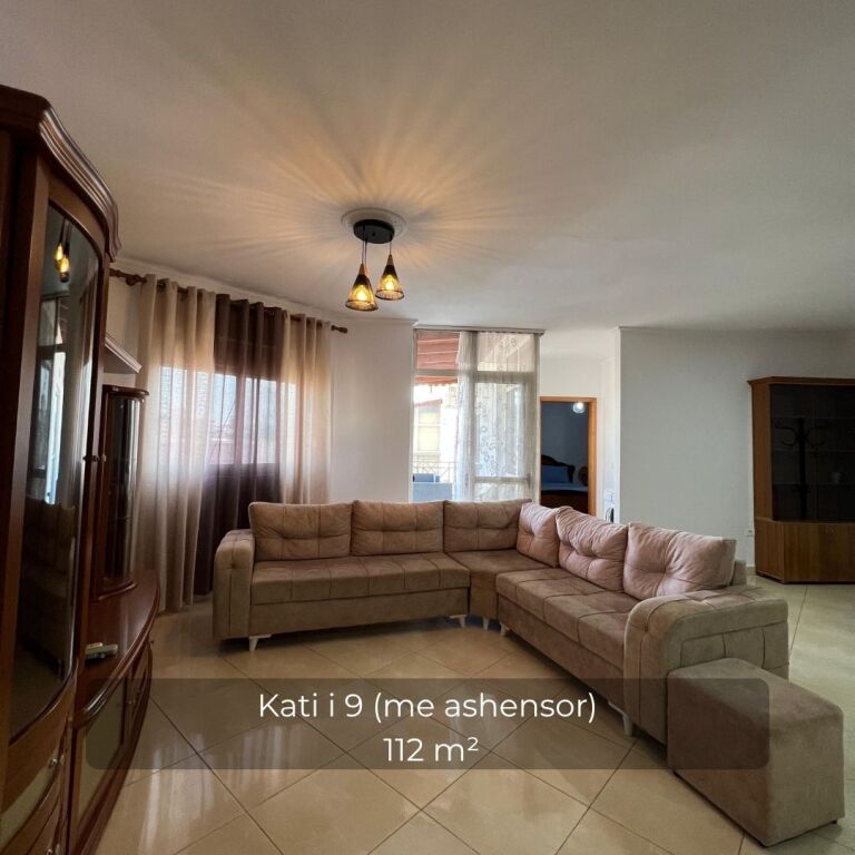 Affittasi appartamento 2+1 in Via Barricade