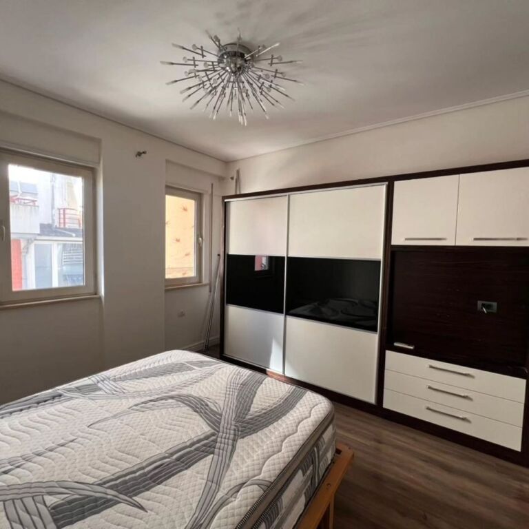 Shitet..! Okazion..! ◦ Ligeni i thatë (Jo malore) Apartament 2+1+2