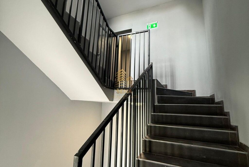 Qira, Ambient biznesi 2+1, Rruga 5 Maji – Kompleksi ”Tirana Uptown”, 60.000 Lek/muaj