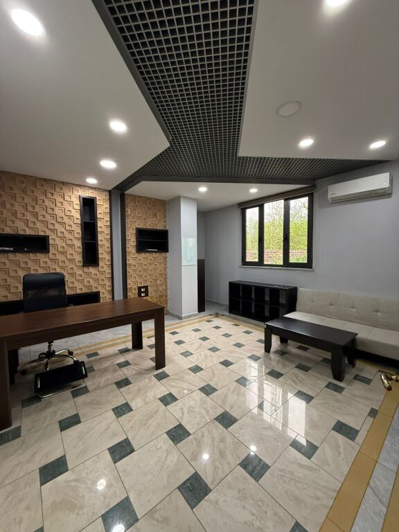 Zyre me qira ne Qender