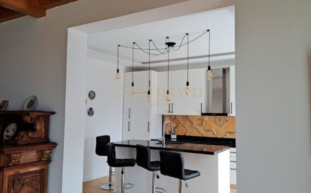 VENDIAMO VILLA+7000 M2 TERRENO