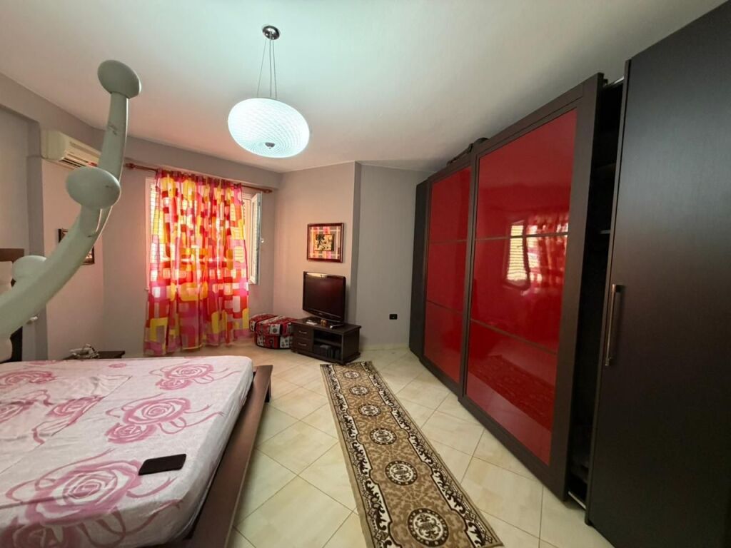 Jepet me qira apartament 2+1+2 tualete