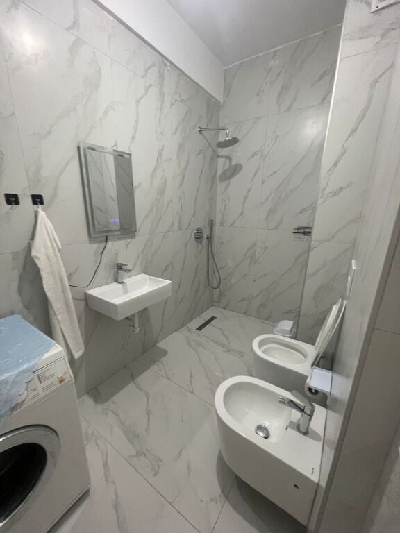 OKAZION Jepet me Qera Apartament 1+1, ne Ali Dem me Super Cmim,
