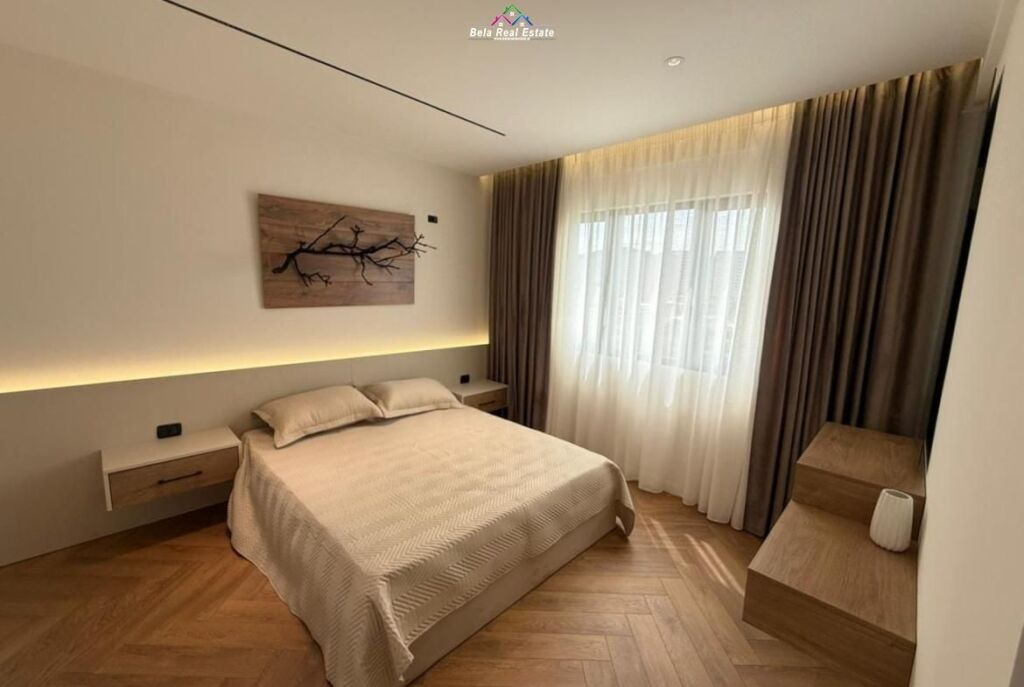 Apartament Ne Shitje 2+1 tek Pallati me Shigjeta (ID B120835) Tirane