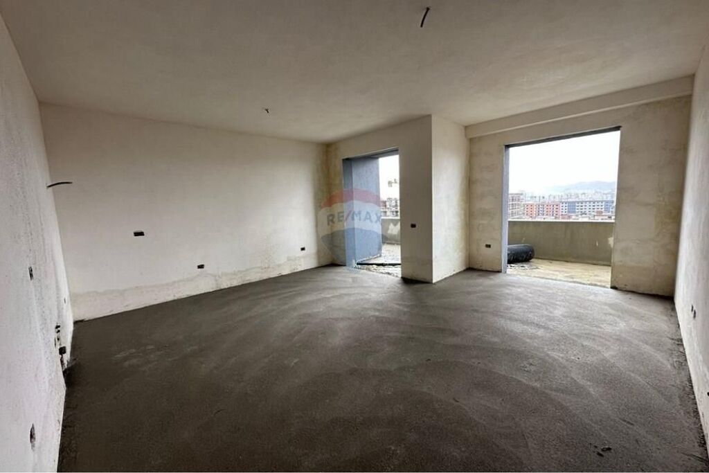 Paskuqan Appartamento 2+1 in Vendita