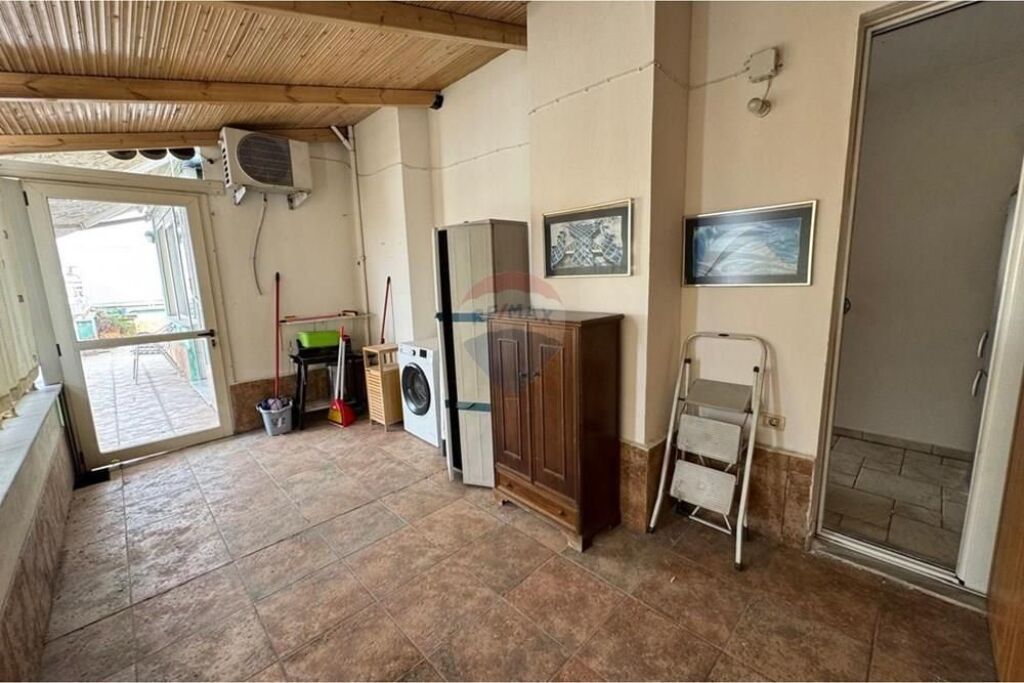 Apartament 2+1 per shitje,Sheshi Wilson