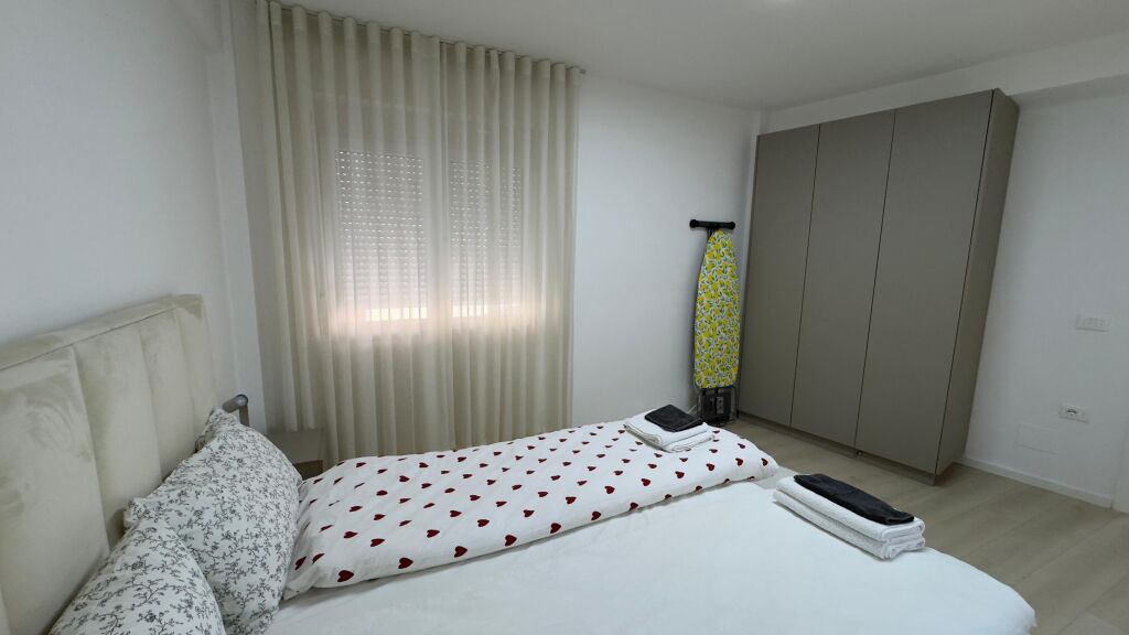 Apartament 3+1 per shitje te Mine Peza