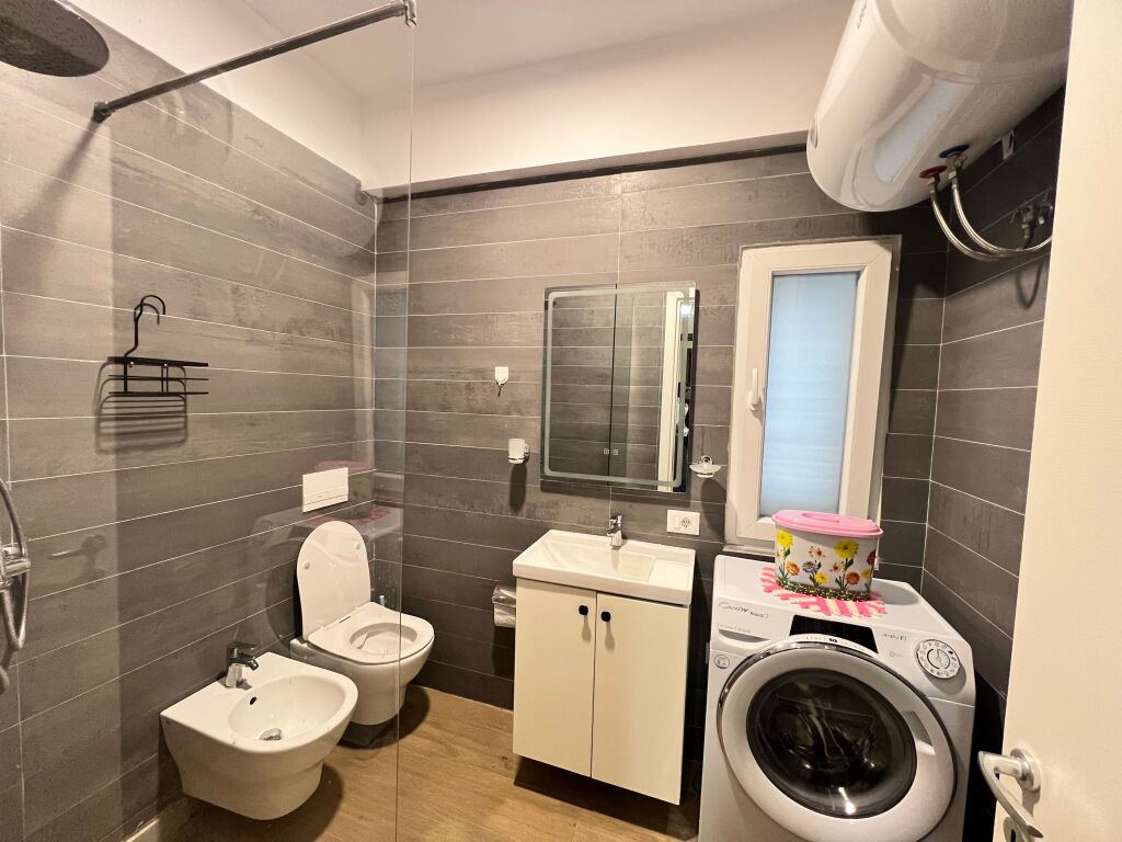 Apartament me qera Selite