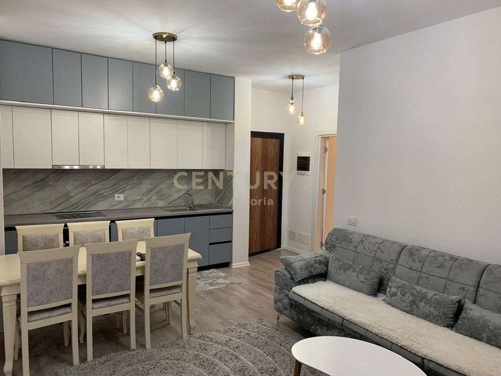 Jepet me qira apartament modern 2+1+2 në Diamond White Residence – totalisht i mobiluar