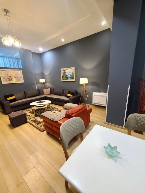 In affitto 1+1 arredato lago secco 599 eu