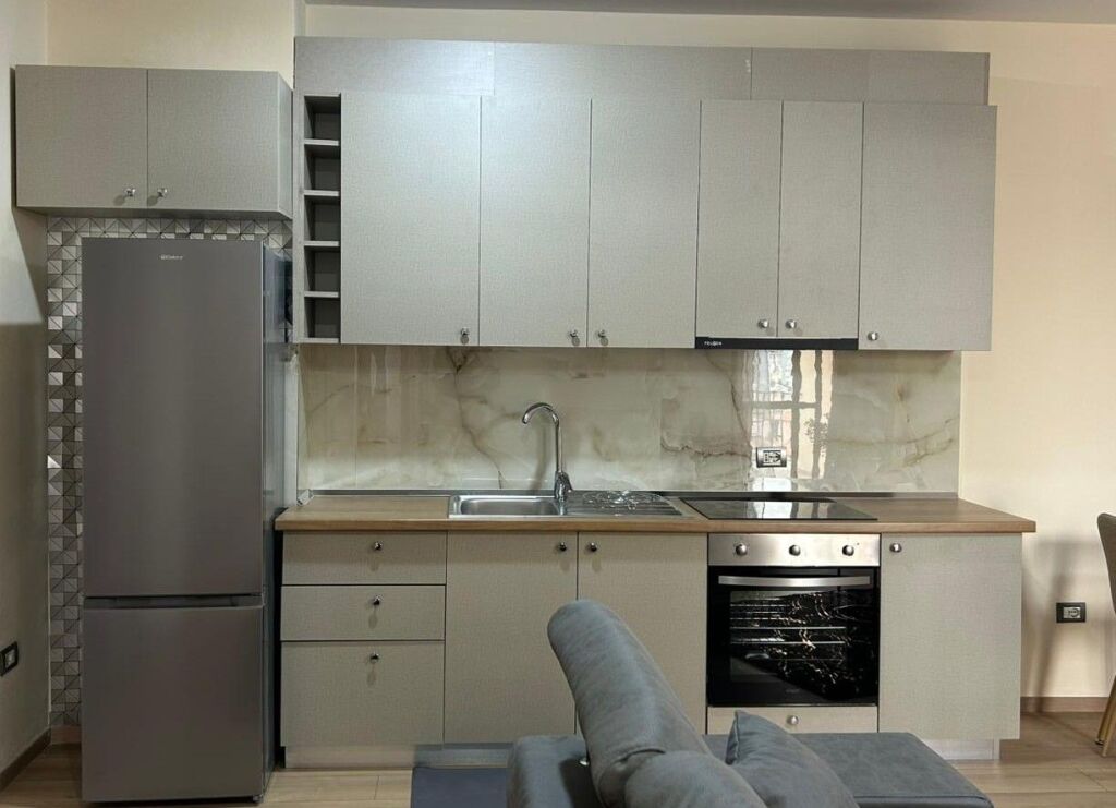 📌 Apartment for Rent – Kavajës Street (opposite Delijorgjit)