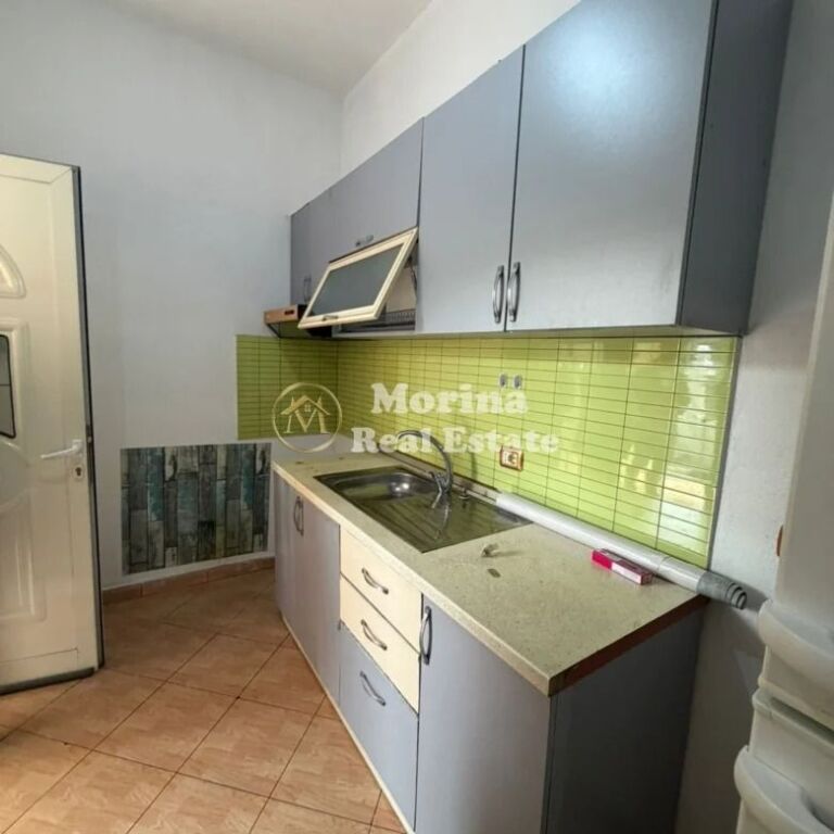 Affitto | Casa privata 1 + 1 | Via Jordan Misja | 300 €/mese