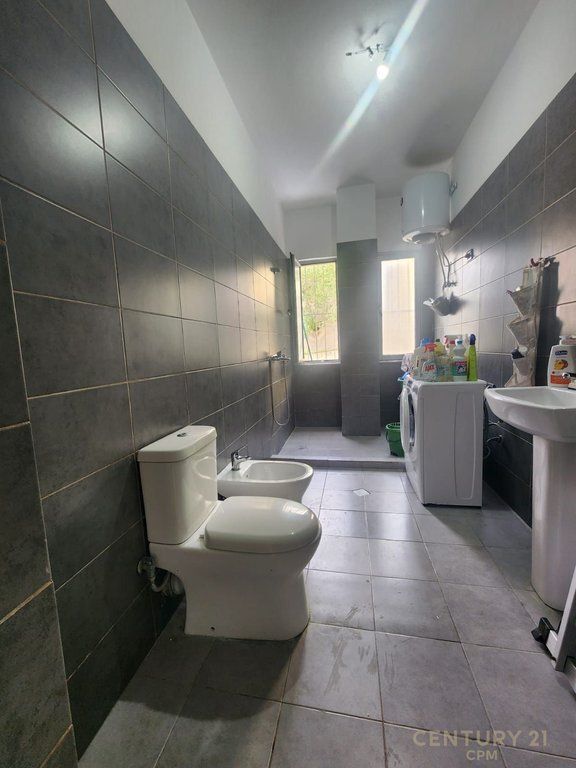 Apartment 1+1 for sale in Fresk, Tirana - 98,000€