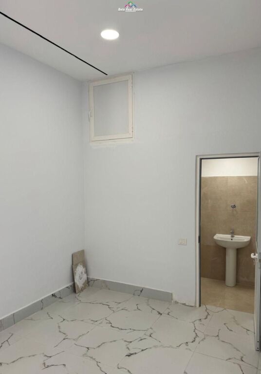 Dyqan Ne Shitje Tek Mine Peza (ID BD1169) Tirane