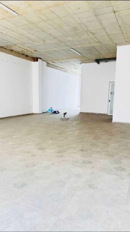 DYQAN ME QERA 114M2 KAMEZ 150.000 LEKE FH-69032