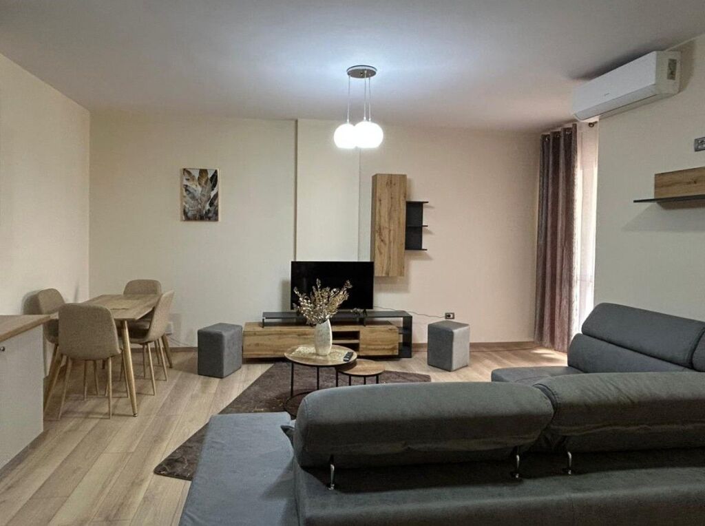 📌 Apartment for Rent – Kavajës Street (opposite Delijorgjit)