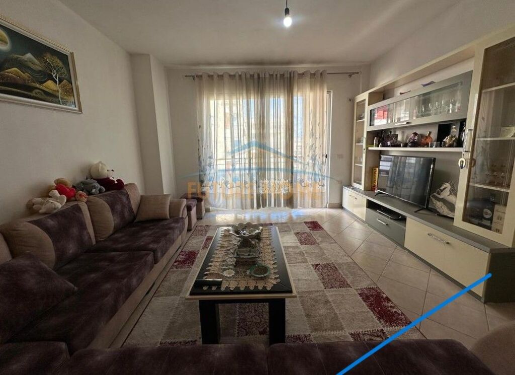 Shitet  Apartament  1+1 ,Unaza Re/Astir, Tirane.