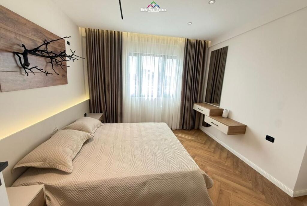 Apartament Ne Shitje 2+1 tek Pallati me Shigjeta (ID B120835) Tirane