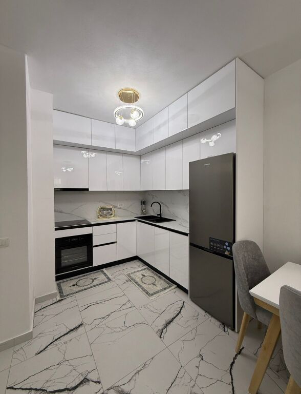 Appartamento 2+1+2 con posto auto in affitto