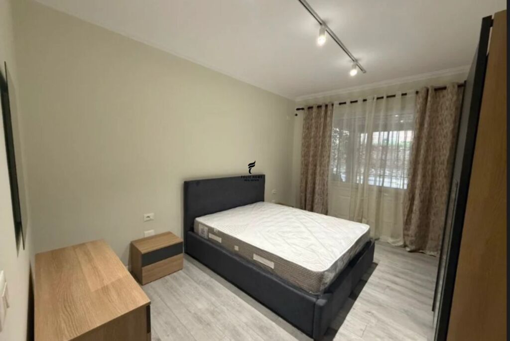 APARTAMENT ME QERA 2+1 BLLOK 85.000 LEKE FH-68856